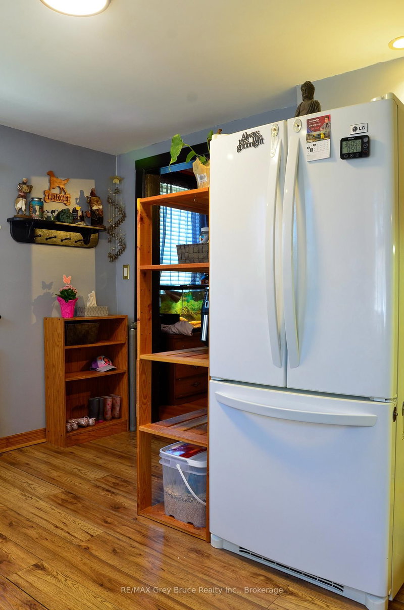 499 16th Street W