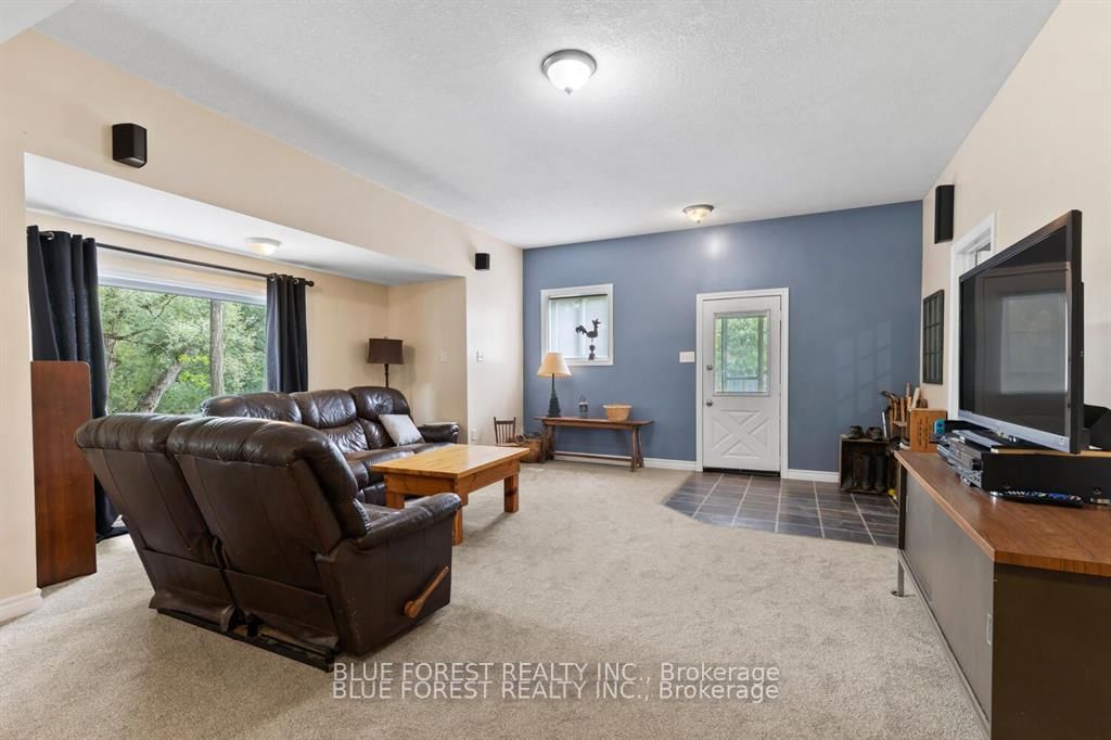 21948 Adelaide Street N • Middlesex Centre, ON photo 9