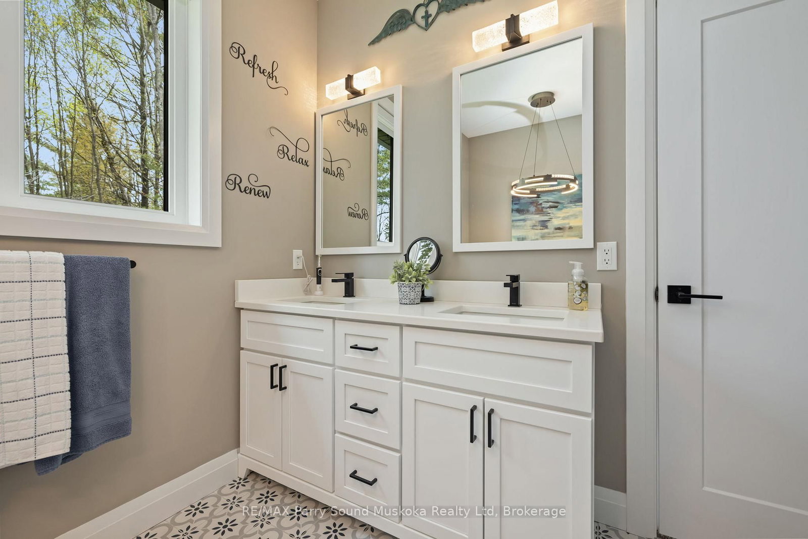 270 Nobel Road • McDougall, ON photo 29