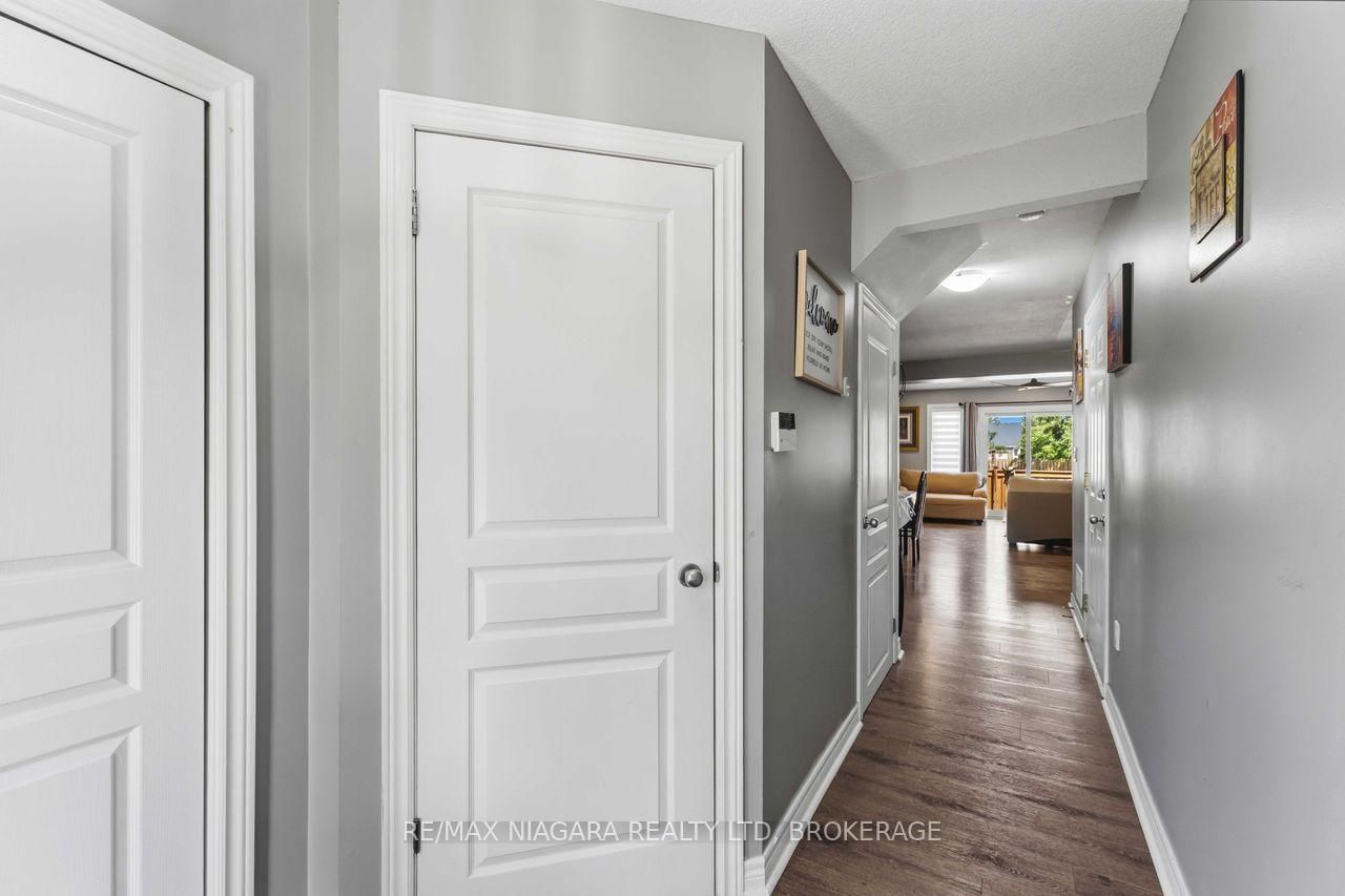43 Flynn Court • St. Catharines, ON photo 4