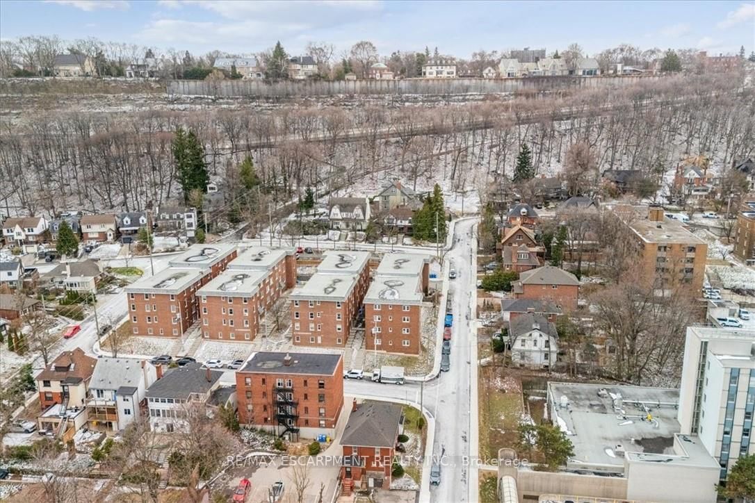 21 Mountwood Avenue • #6 • Hamilton, ON photo 38
