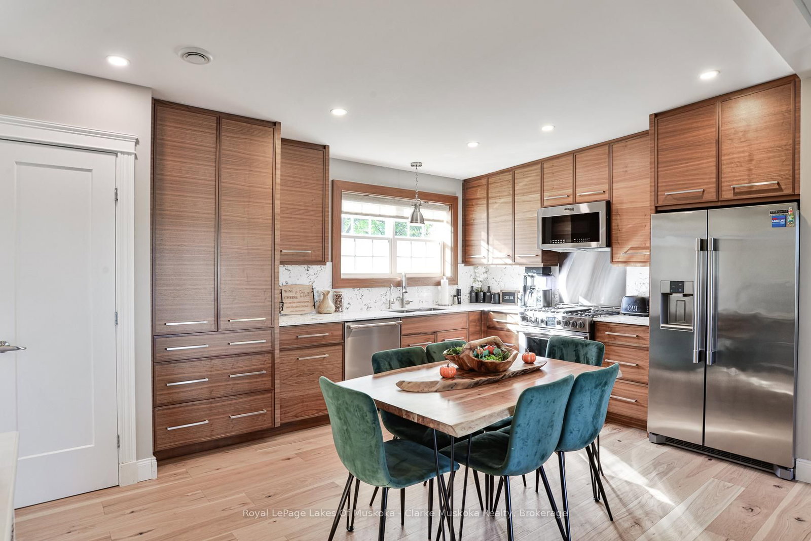 37 MINTENS Lane • Georgian Bay, ON photo 5