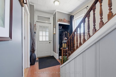 19 Leeds Street • Smiths Falls, ON photo 8