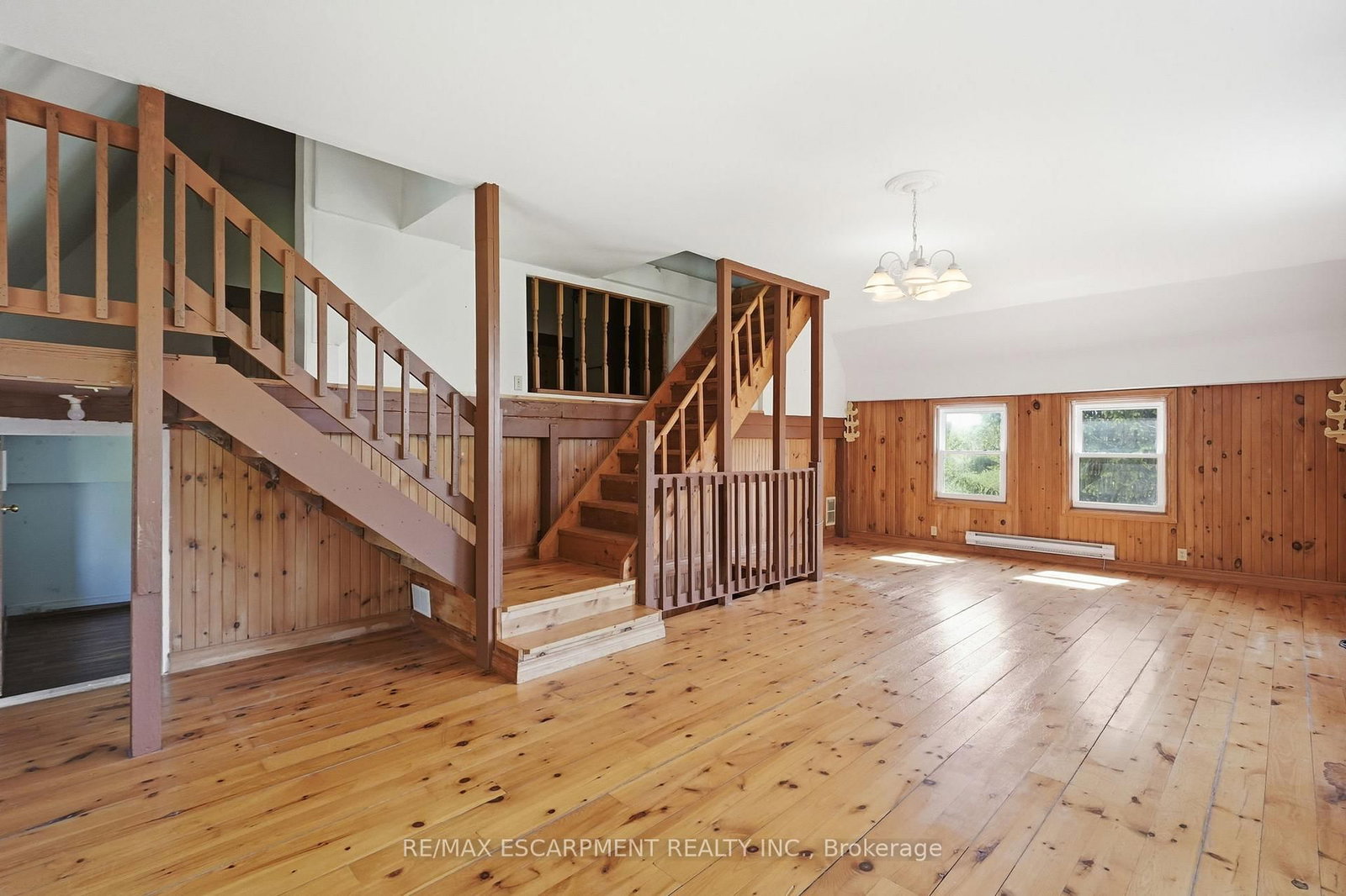 2069 LAKESHORE Road • Haldimand, ON photo 8