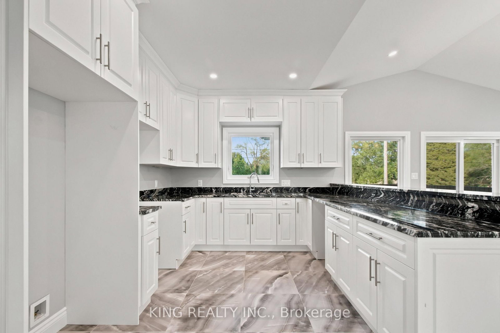 1224 Tourangeau Road • Windsor, ON photo 12