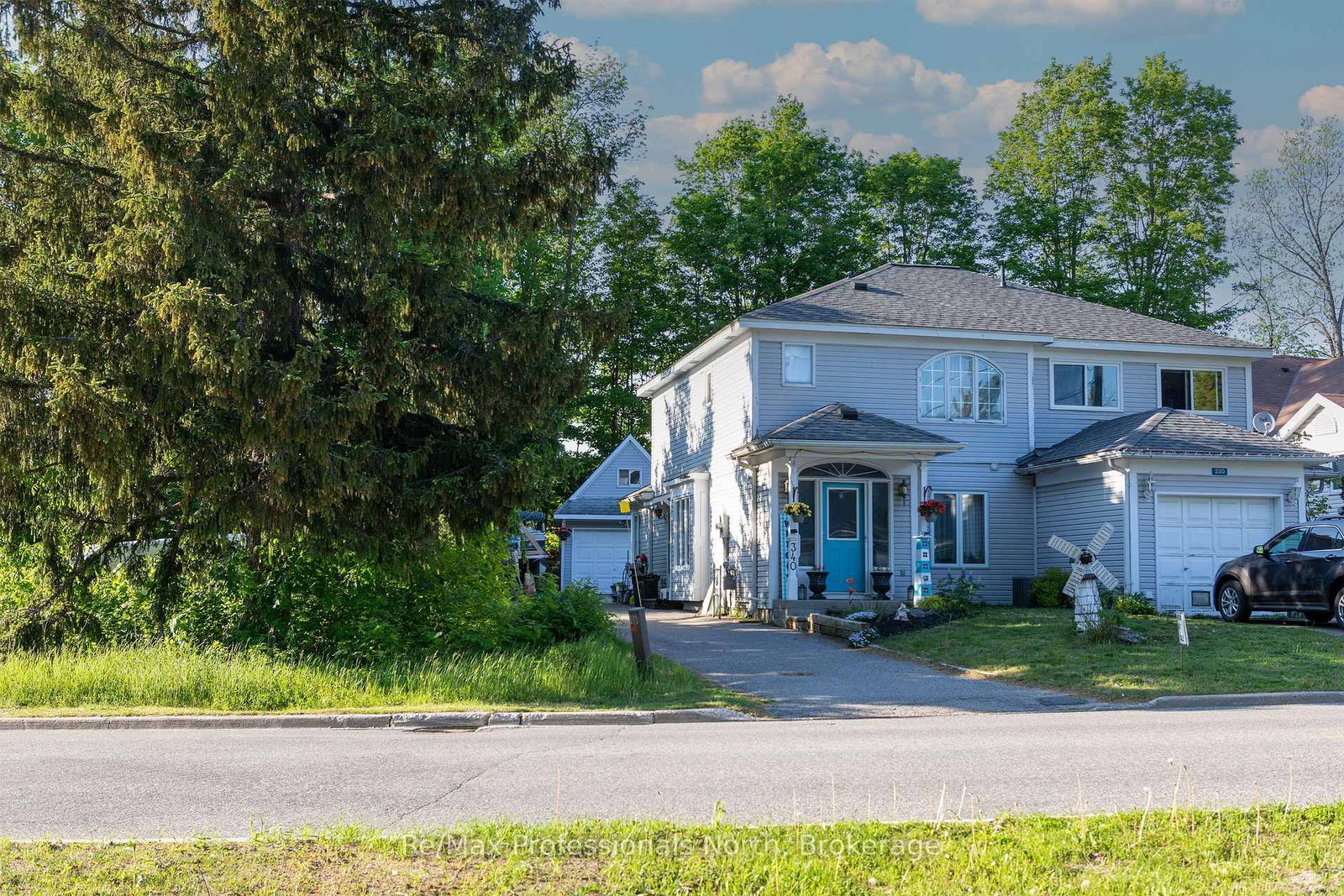 340 W James Street • Gravenhurst, ON photo 1