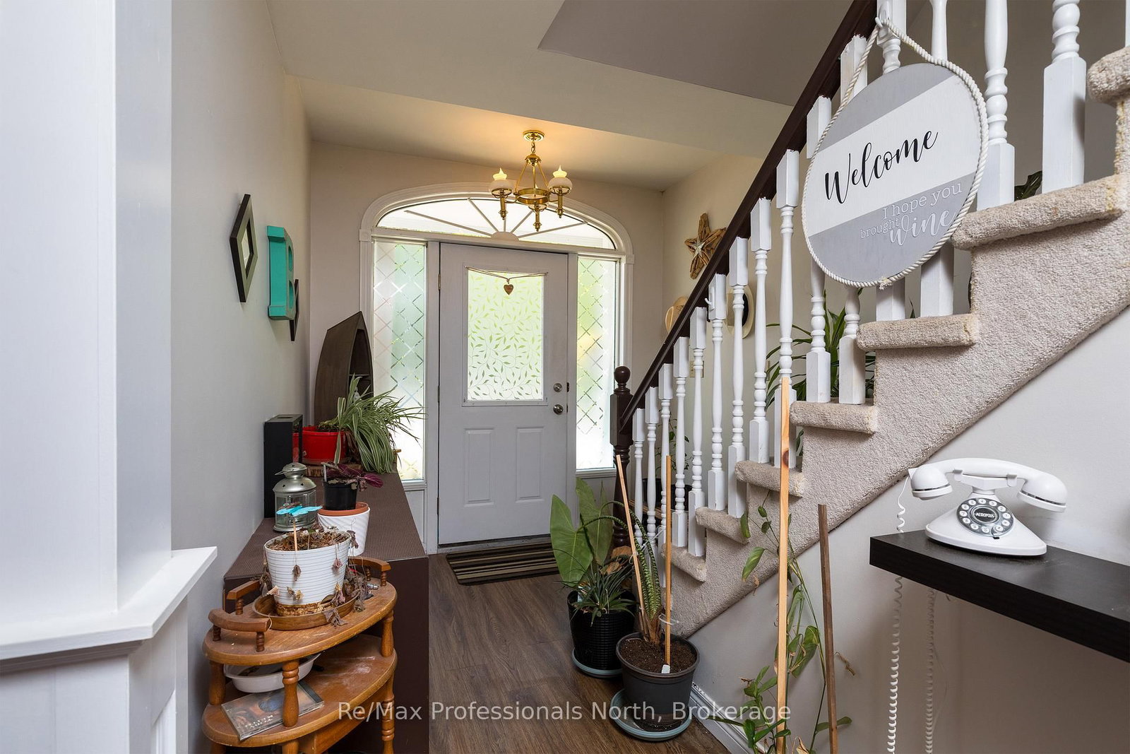 340 W James Street • Gravenhurst, ON photo 8