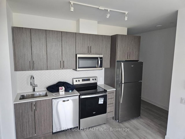 820 - 2782 Barton Street