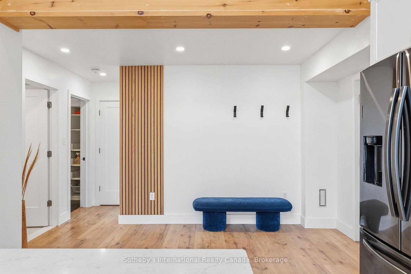 1315 North Drive • Dysart et al, ON photo 10