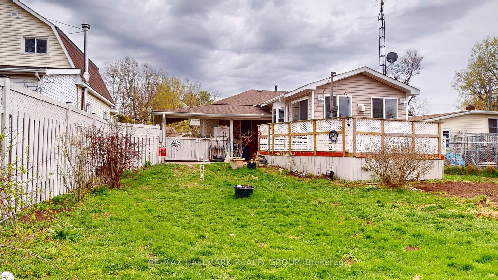 20 Crawford Street • Brockville, ON photo 35