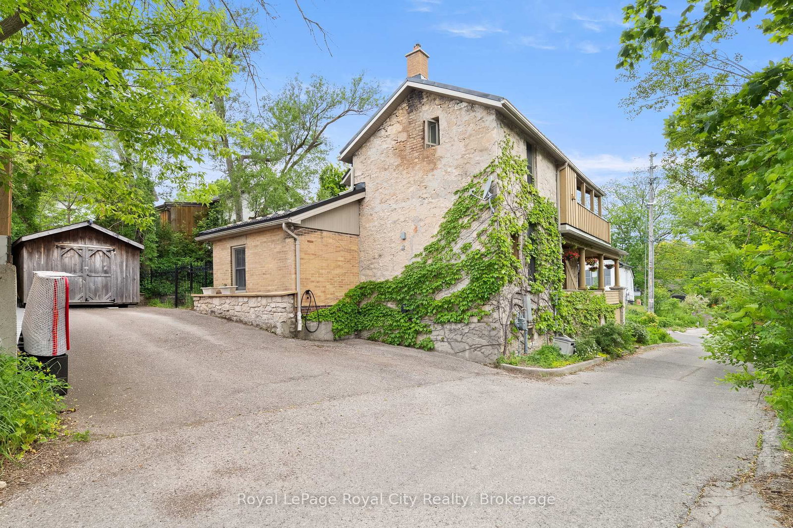 19 London Road E • Guelph, ON photo 42