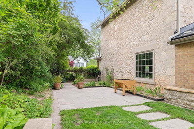 19 London Road E • Guelph, ON photo 6