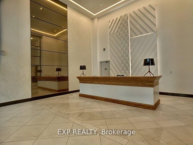 1312 - 255 Bay Street