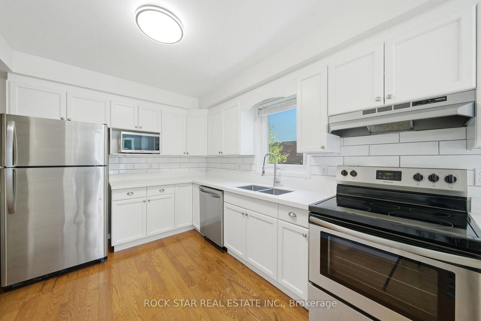 180 Lawrence Lane • Pelham, ON photo 14
