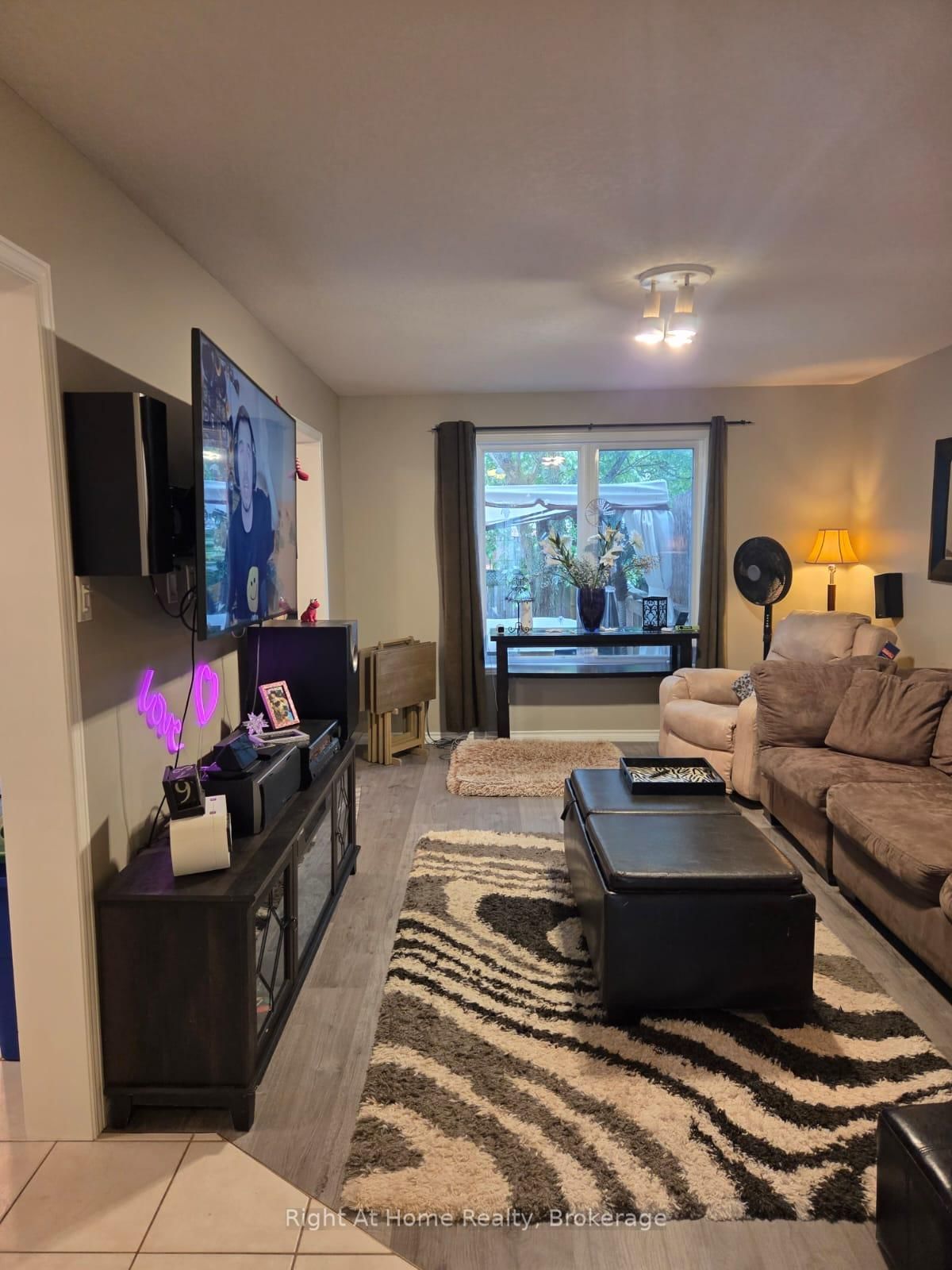 21 Fuller Dr, Guelph, view 8