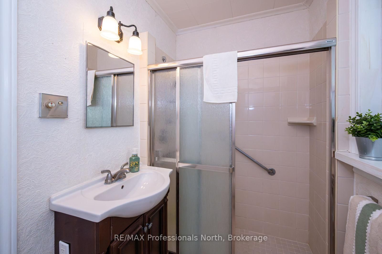 330 Manitoba Street • Bracebridge, ON photo 17