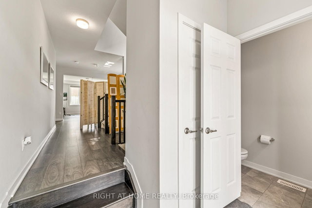 221 Billrian Crescent