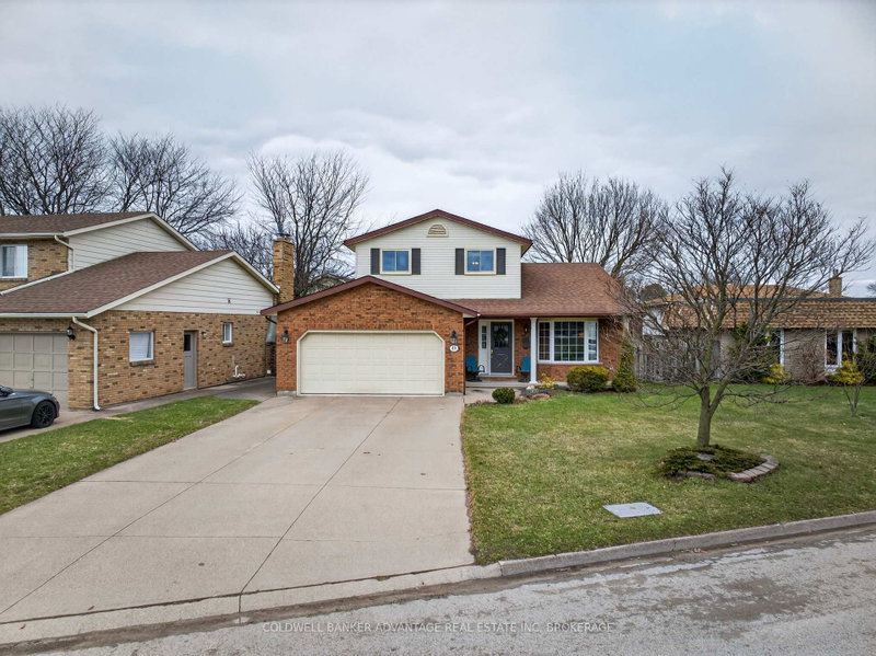 41 Adel Dr E, St. Catharines, Ontario
