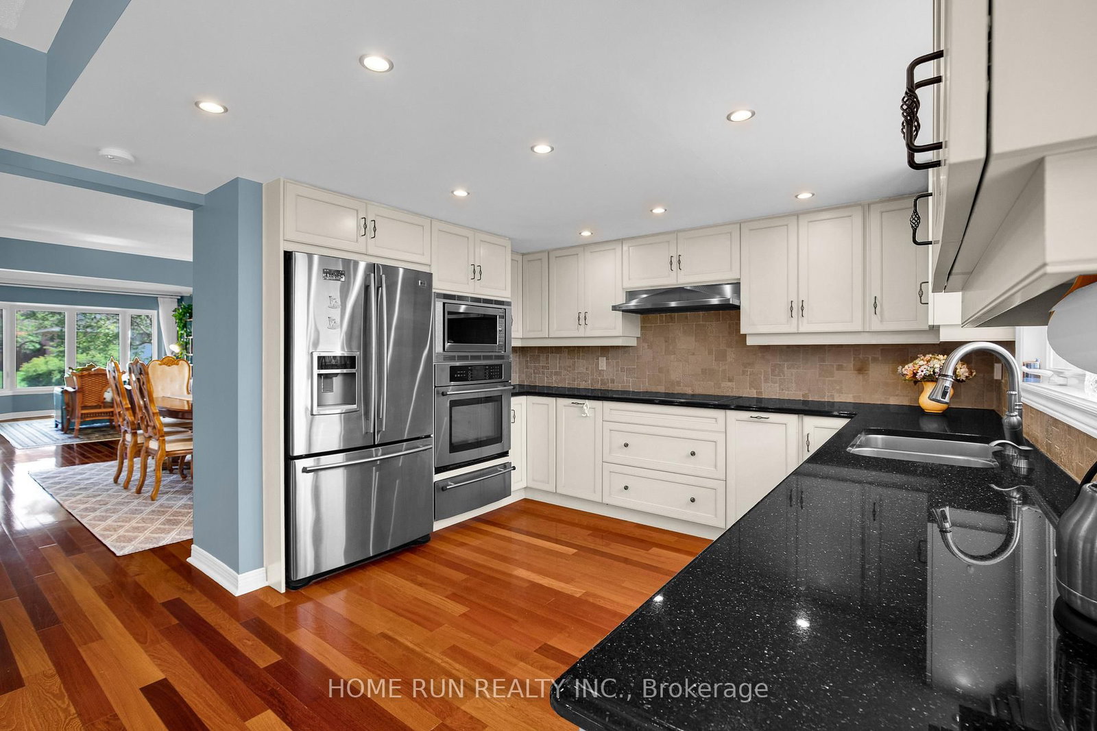 6 Zokol Crescent • Ottawa, ON photo 11