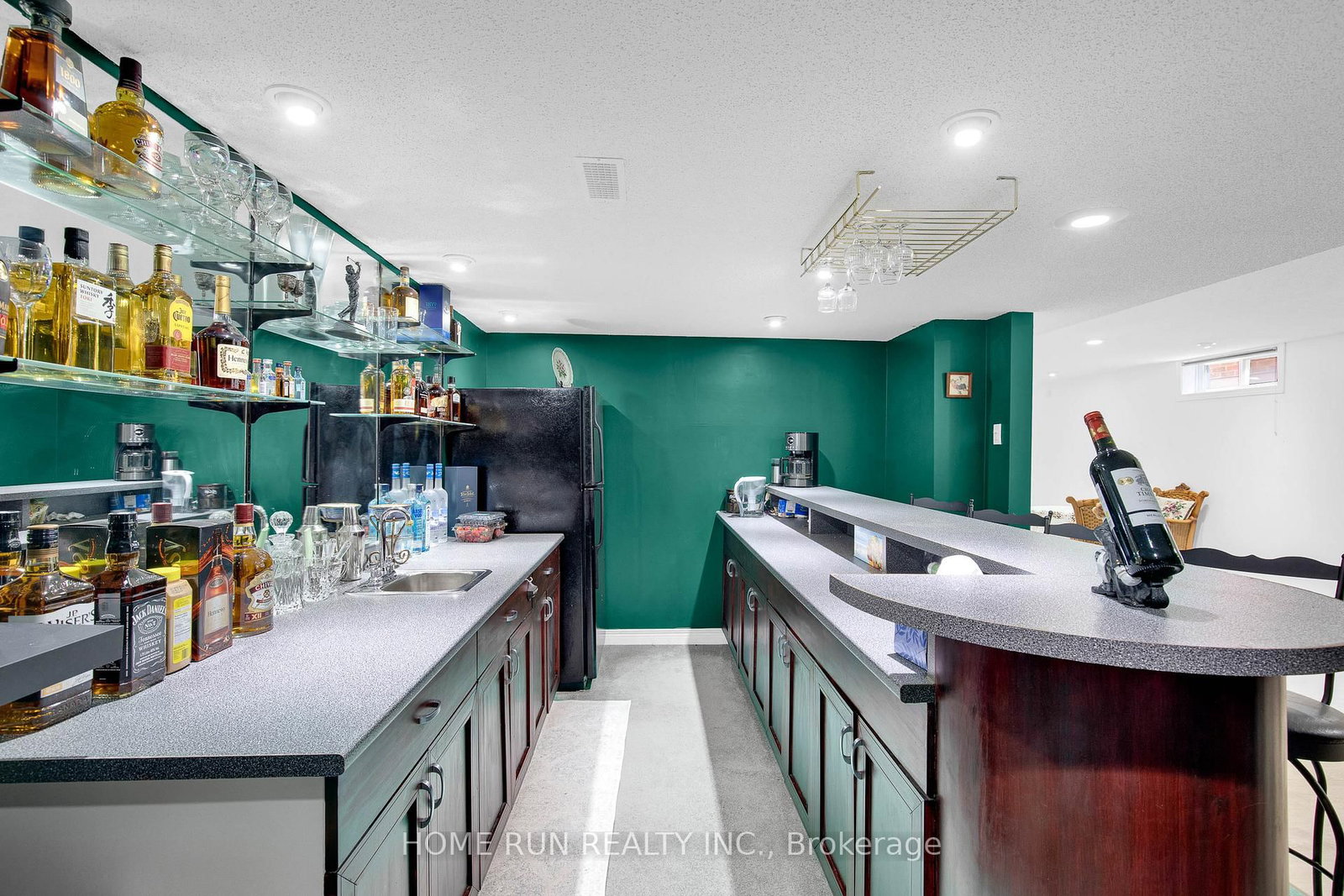 6 Zokol Crescent • Ottawa, ON photo 33