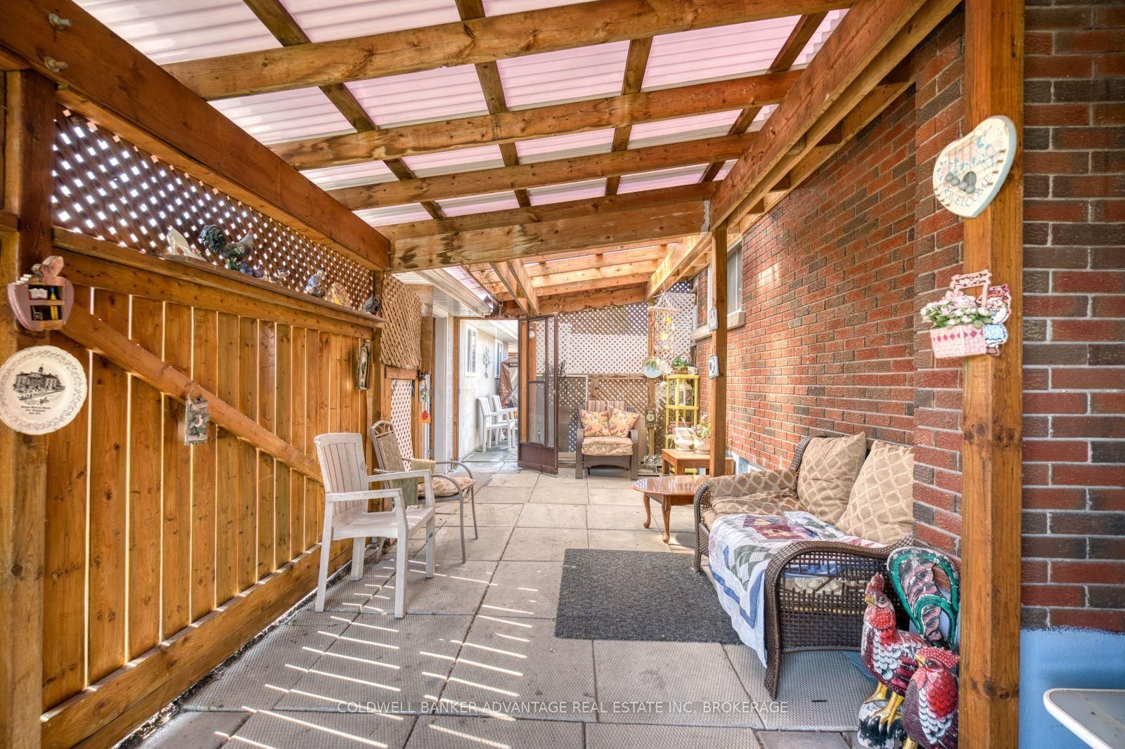 813 Harriet Street • Welland, ON photo 24