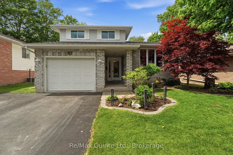 97 Parkview Heights