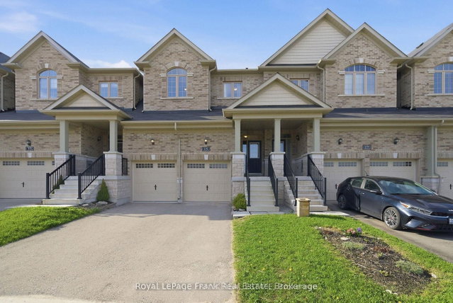 15 Highlands Boulevard