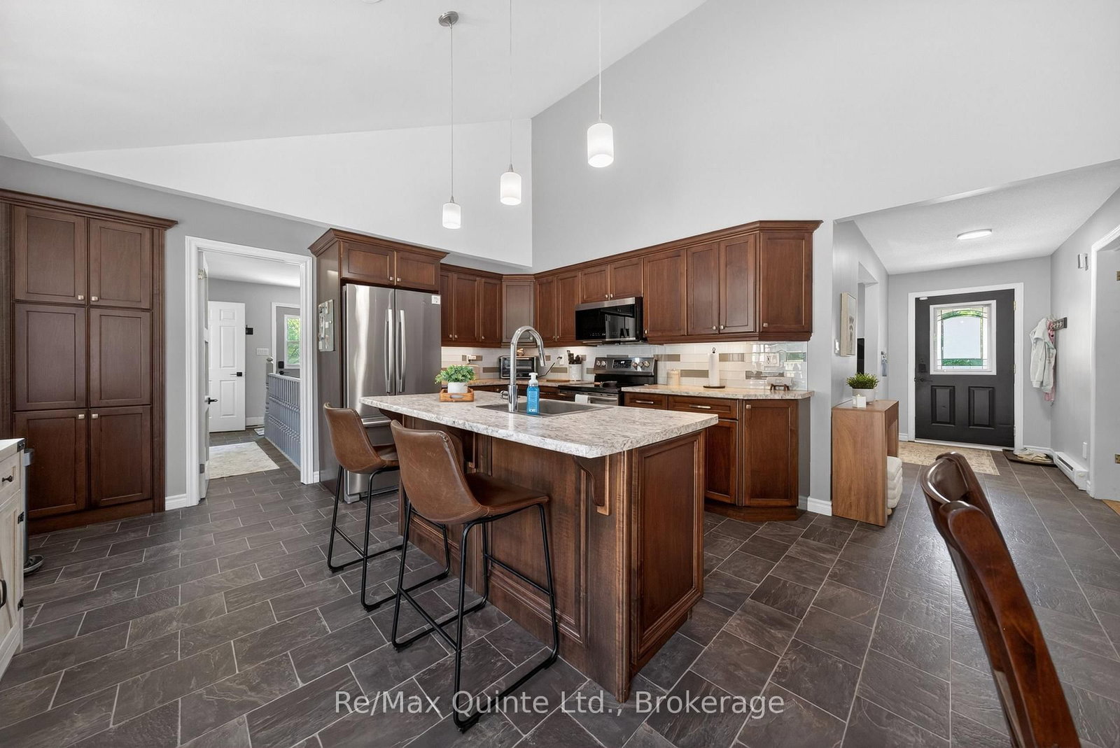 14494 County Road 2 • Cramahe, ON photo 3