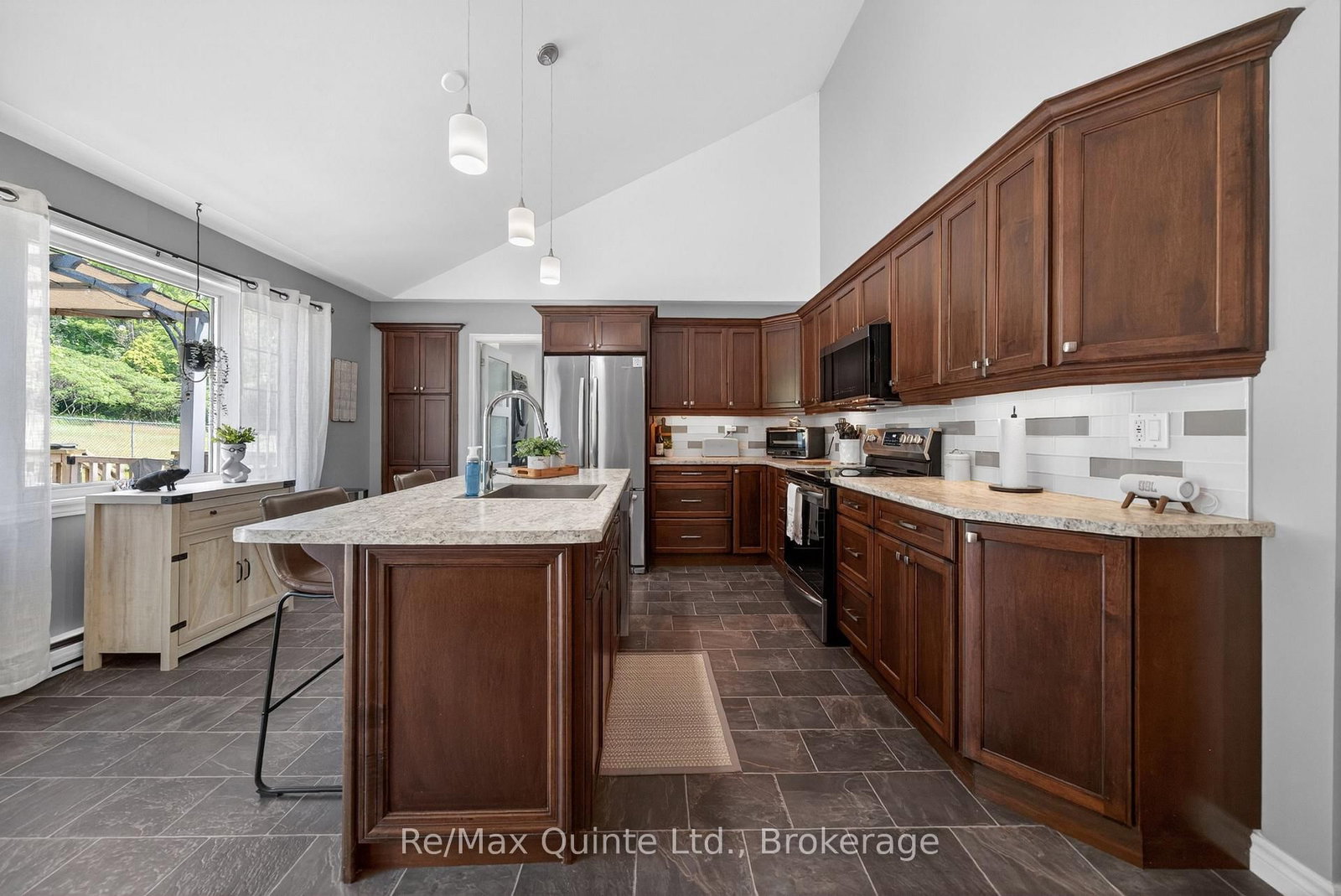 14494 County Road 2 • Cramahe, ON photo 5