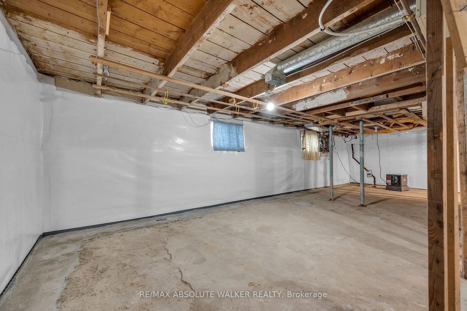 412 Montreal Road • Ottawa, ON photo 17
