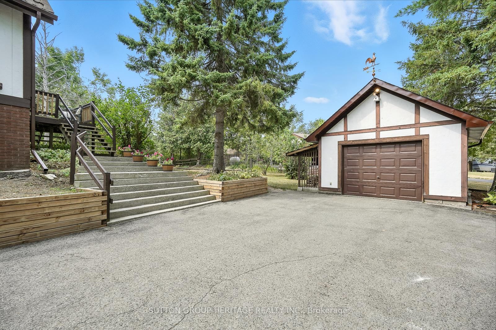 184 Pirates Glen Drive • Trent Lakes, ON photo 2