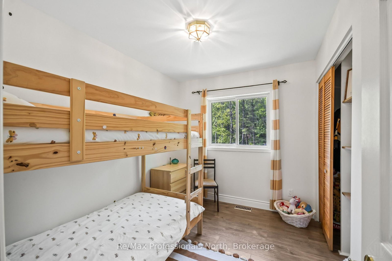 5 Pinetree Road • Gravenhurst, ON photo 24