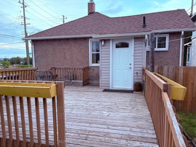 58 BALSAM ST — photo 3