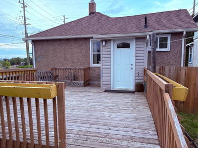 58 BALSAM ST — photo 4