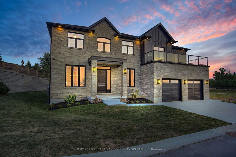 13 - 720 APRICOT Drive