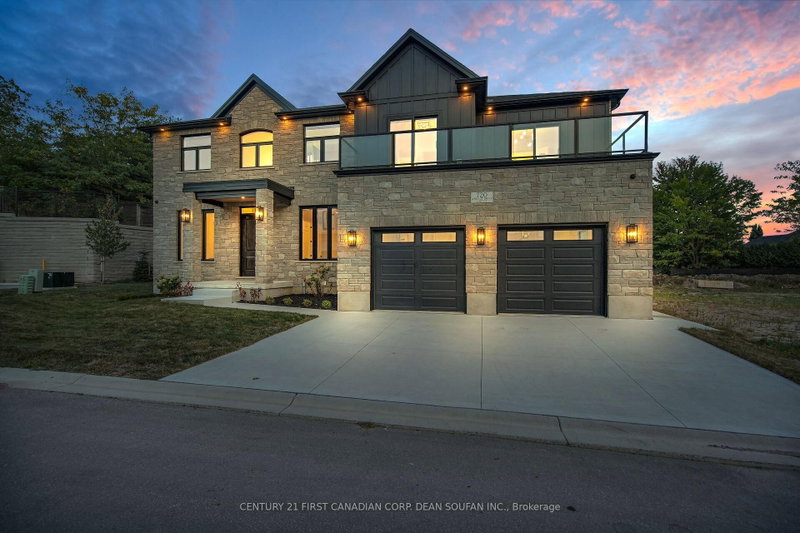 13 - 720 APRICOT Drive