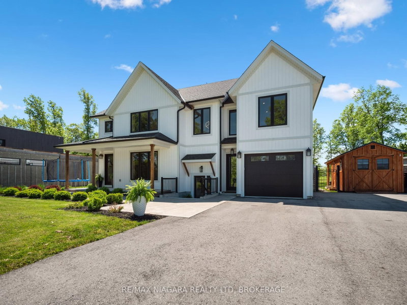 1623 Bertie St, Fort Erie, Ontario