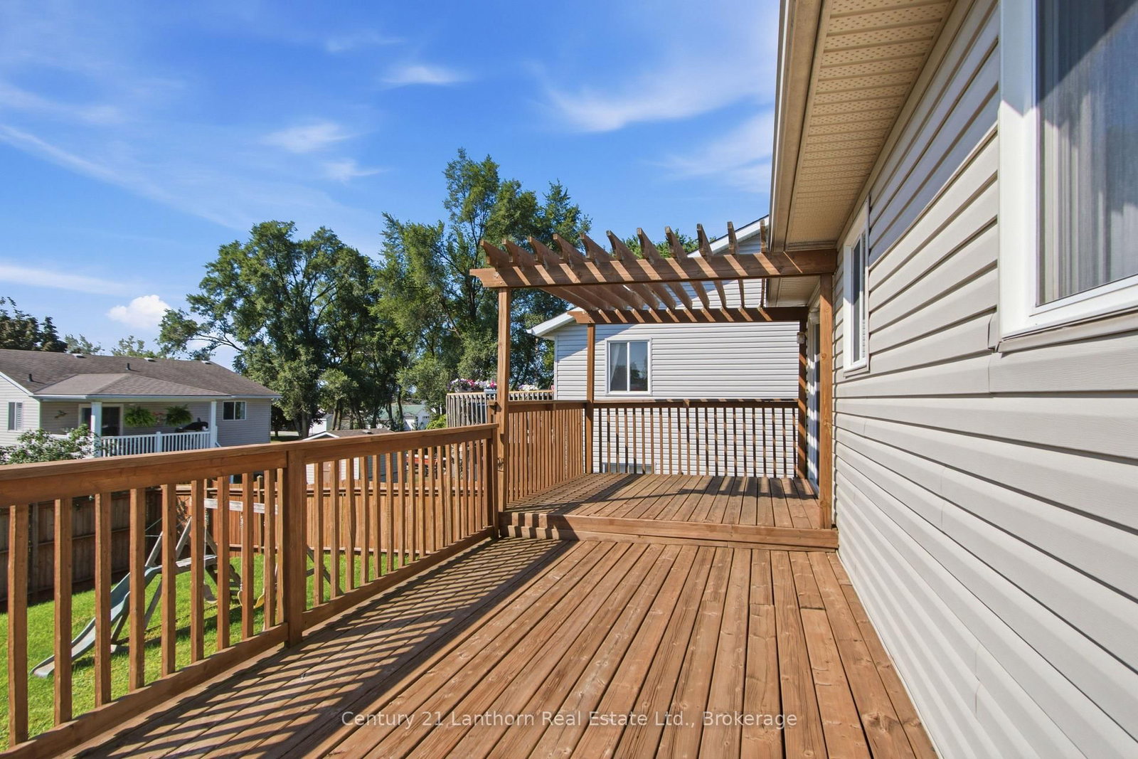6 Chisholm Square • Belleville, ON photo 24