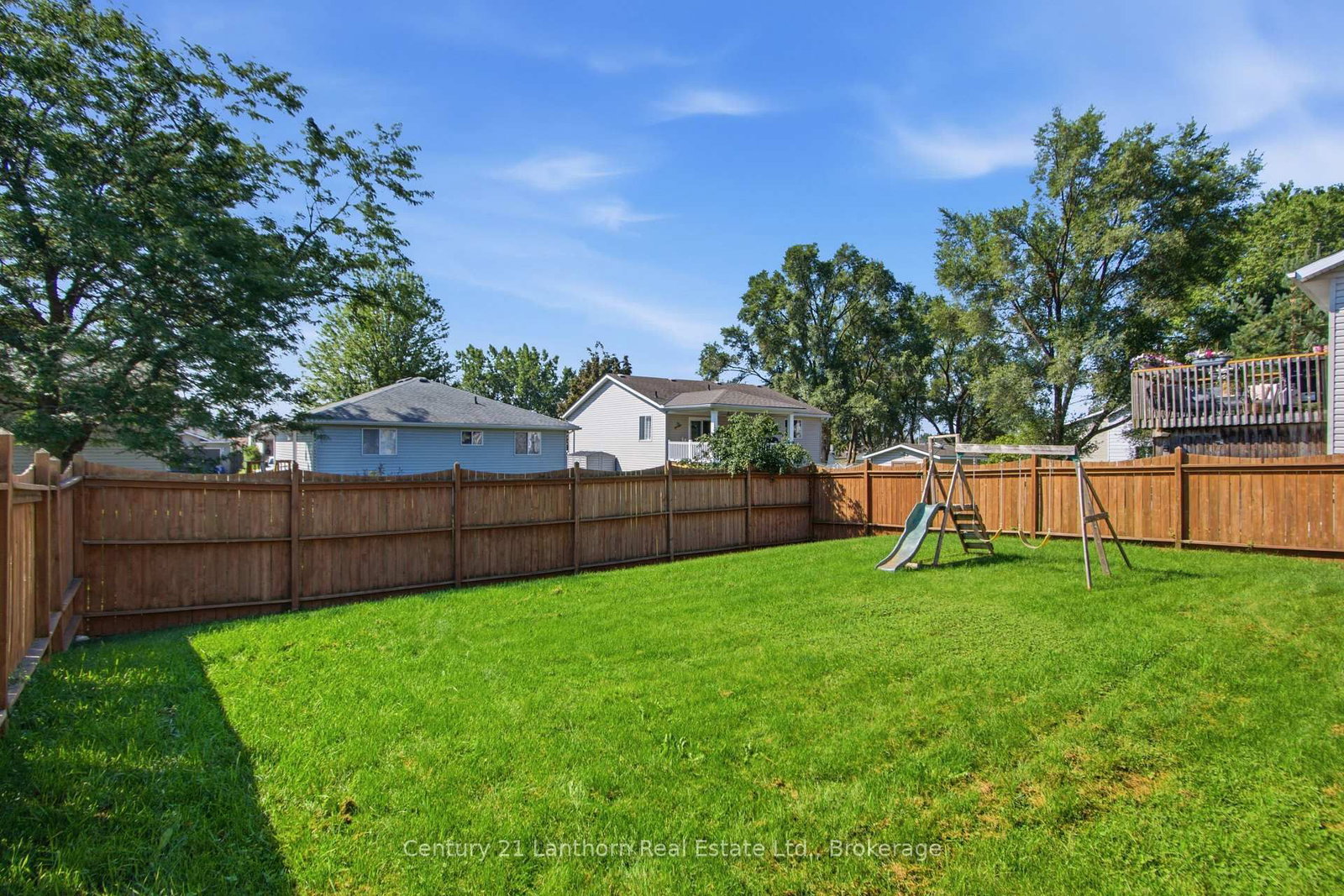 6 Chisholm Square • Belleville, ON photo 25