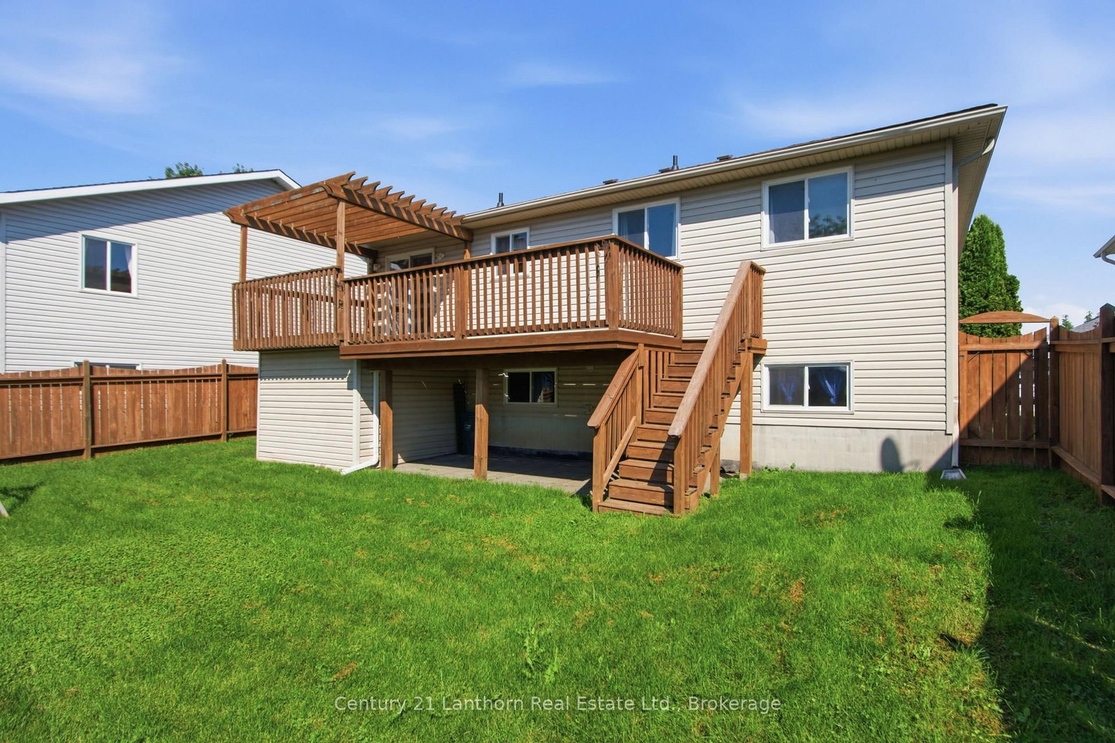 6 Chisholm Square • Belleville, ON photo 27