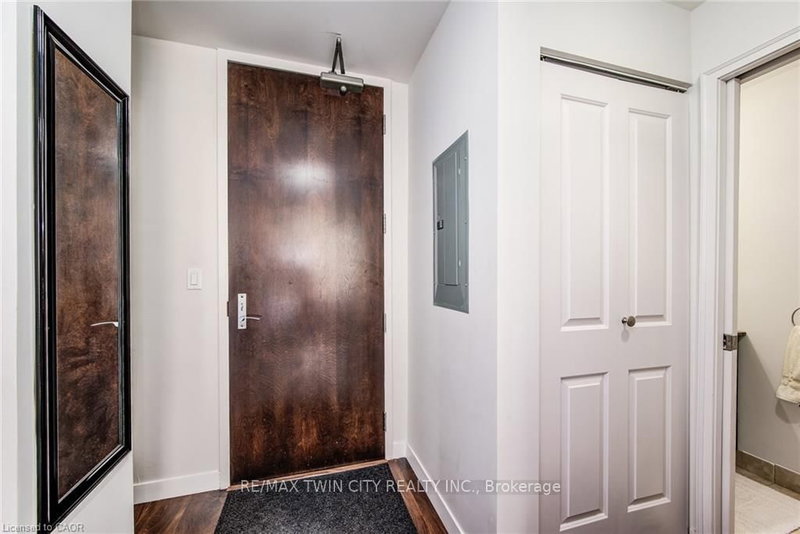 1202 - 191 King Street S