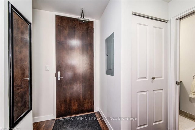 1202 - 191 King Street S