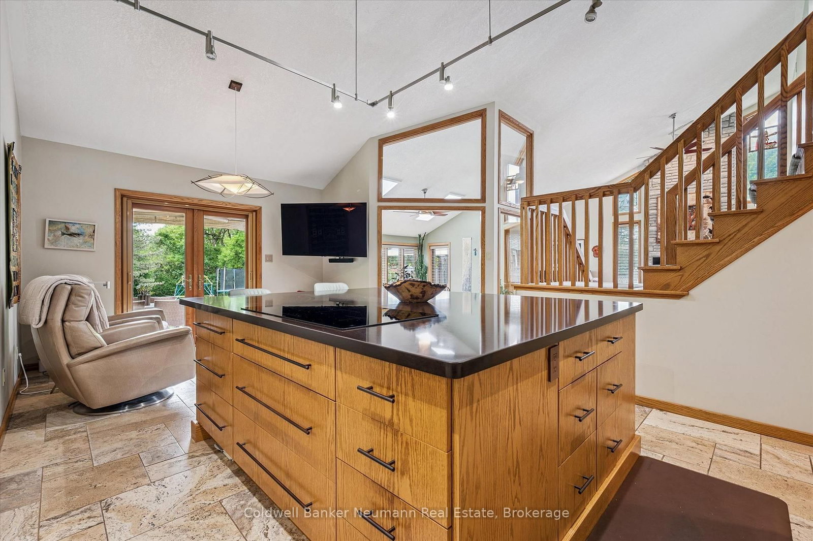 69 Woodland Glen Drive • Guelph, ON photo 12