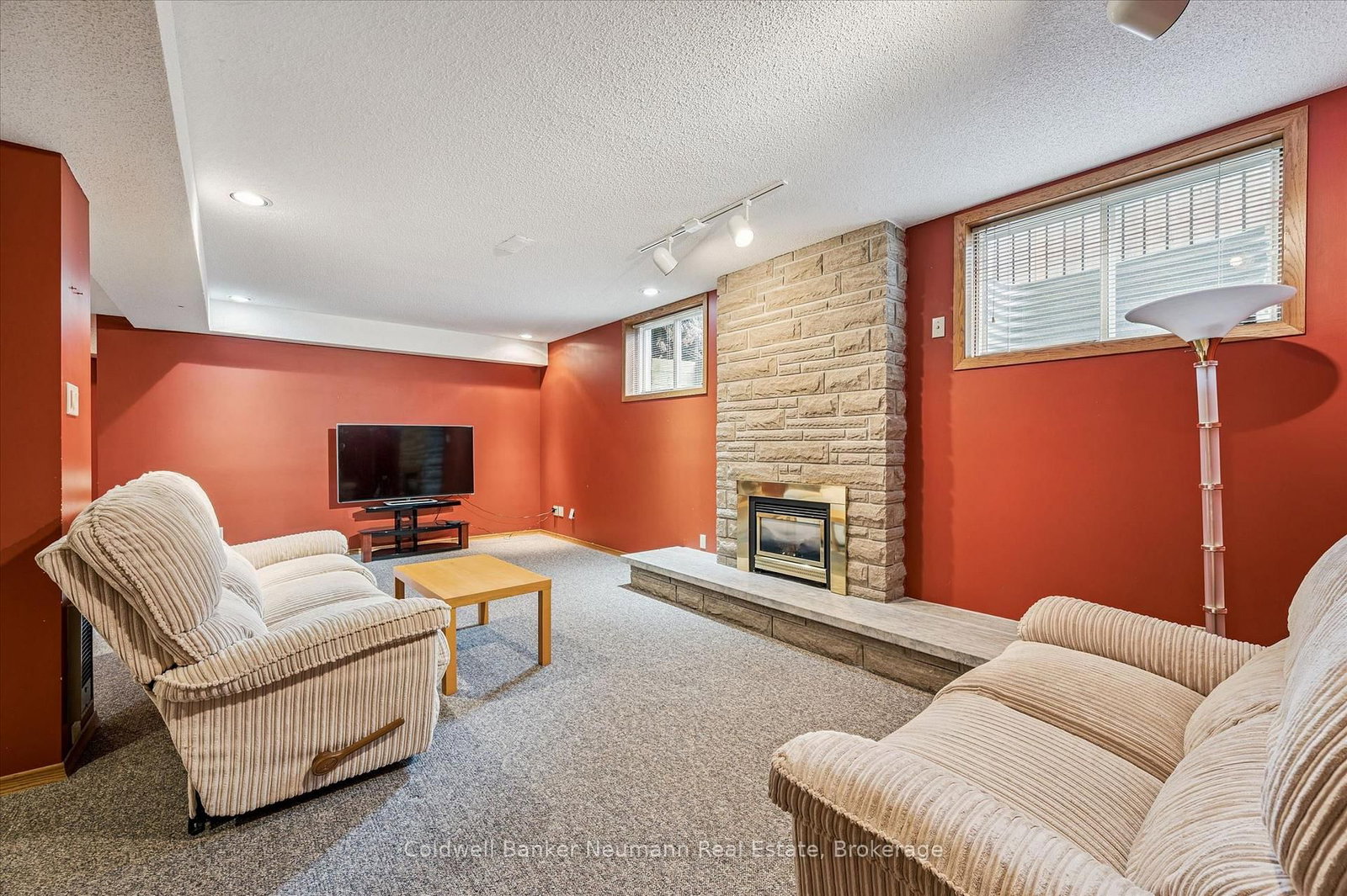 69 Woodland Glen Drive • Guelph, ON photo 30