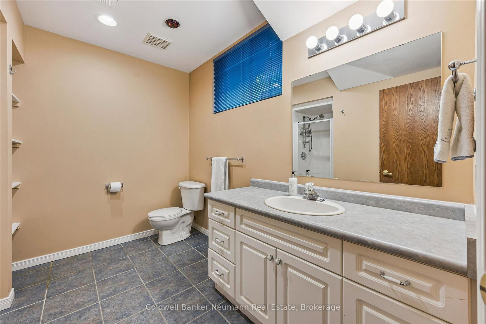 69 Woodland Glen Drive • Guelph, ON photo 37