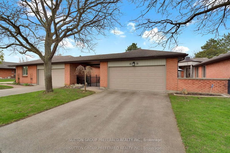home for sale on 18-55 Fiddlers Green Road