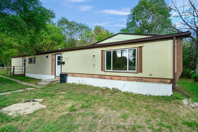 2564 A & B Old Red Road