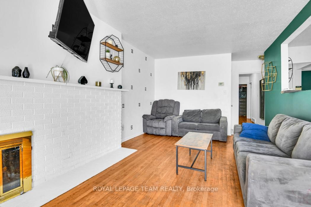 2383 Walkley Road