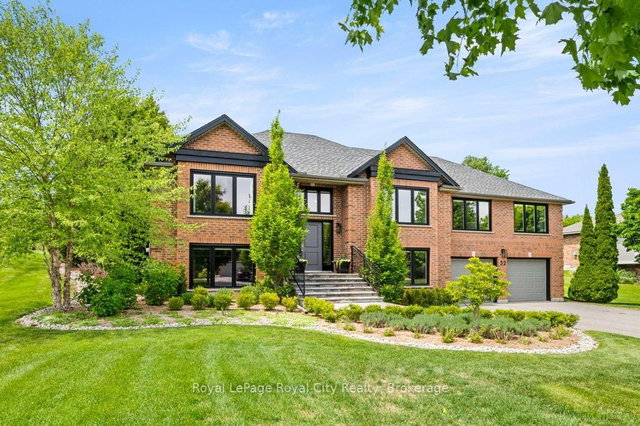 32 Cross Creek Boulevard