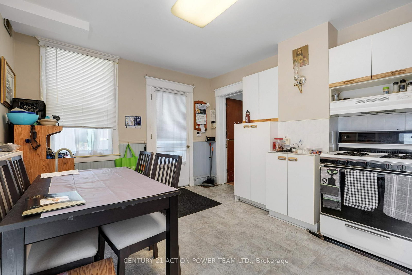 222 Montfort Street • Ottawa, ON photo 10